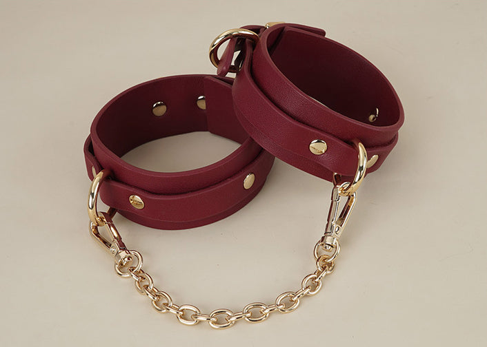 【Alluereve】Luxurious Burgundy SM Kit/leather/18+/5pcs in 1